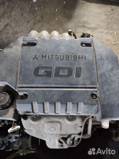 Двигатель с АКПП в сборе на mitsubishi lancer 9