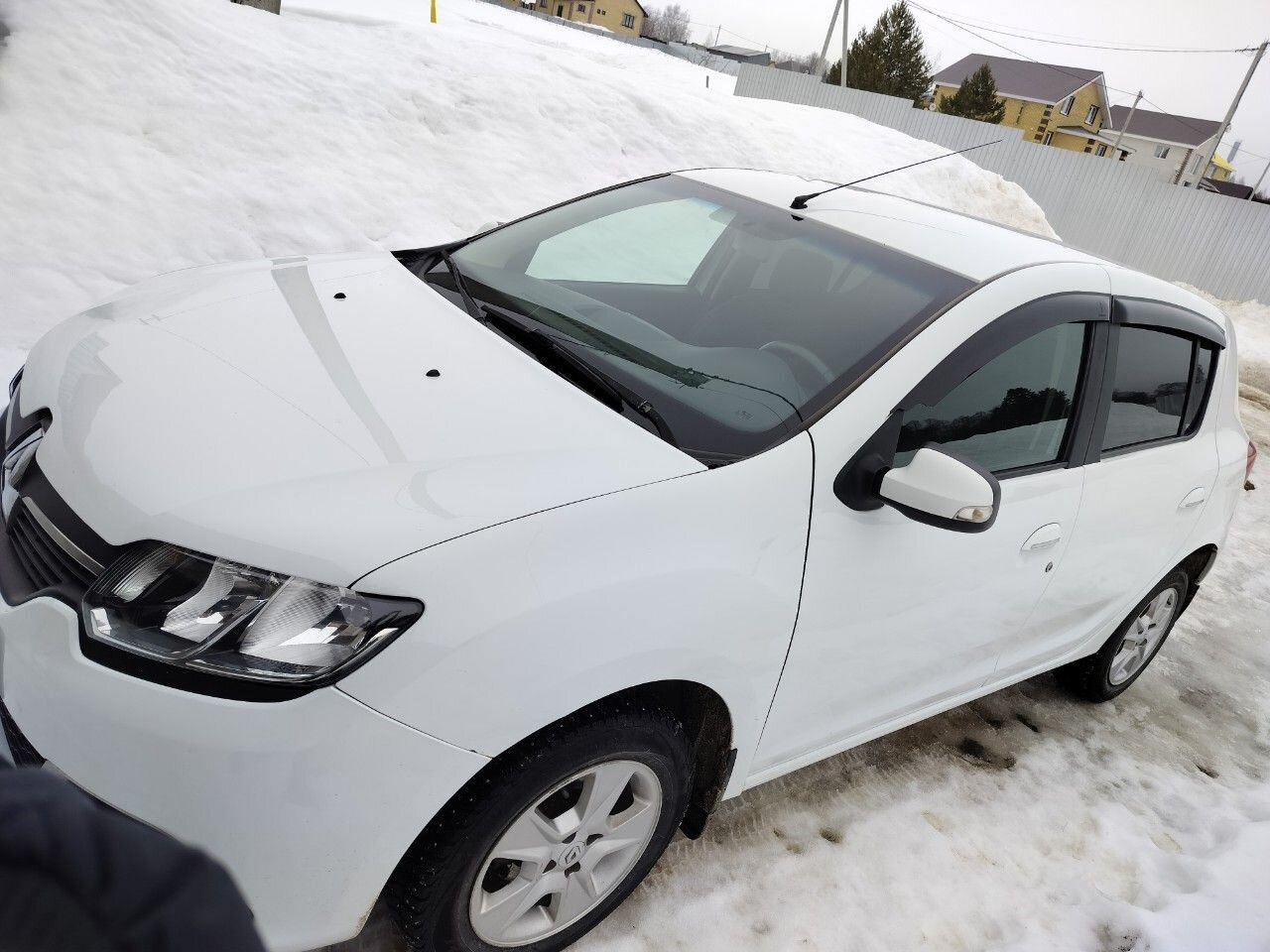Renault Sandero: фото владельца