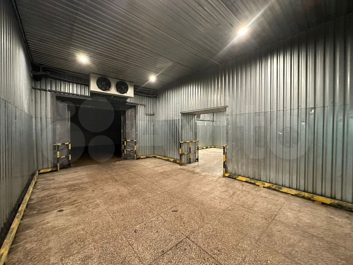Холодильные склады, 900 м²