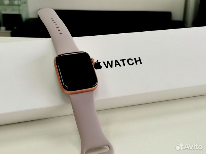 Смарт-часы Apple Watch SE A2352, 44мм gold