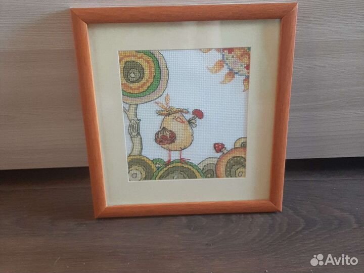 Картина вышивка в раме Цыпленок