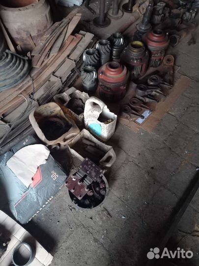 Запчасти на Татра 815