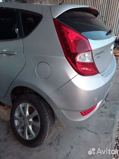 Хендай Солярис хетчбек задняя часть кузова