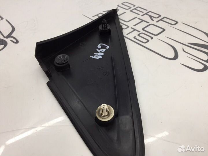 Накладка крыла левая Ford Focus 2 CB4 1.6 100Л/С