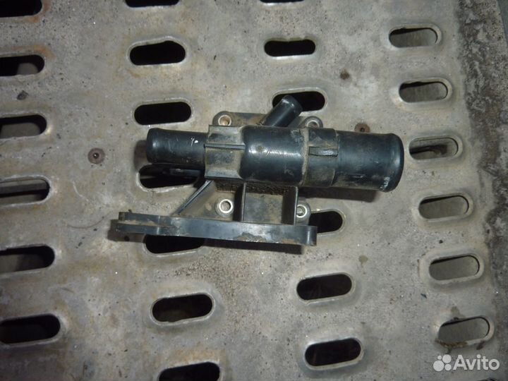 Корпус термостата mazda 6 GG 2.0