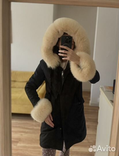 Парка с натуральным мехом xs