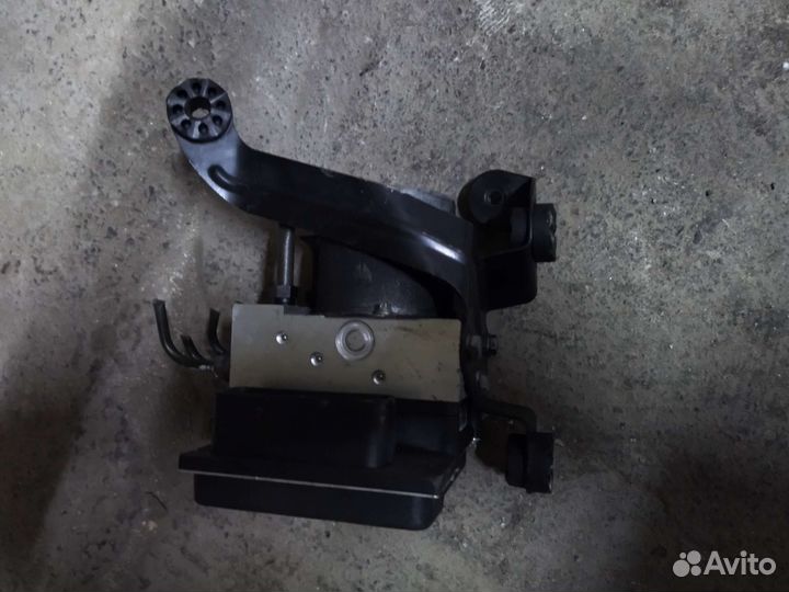 Блок ABS BMW X5 E53 (1999-2006) AM53704481