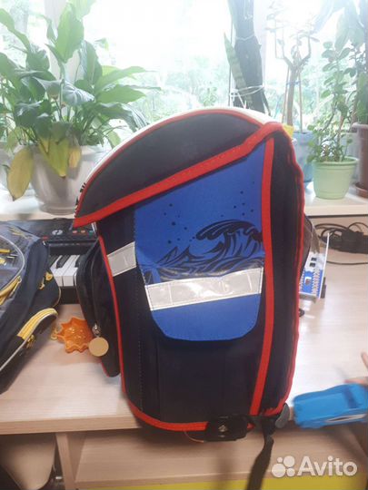 Рюкзак школьный
