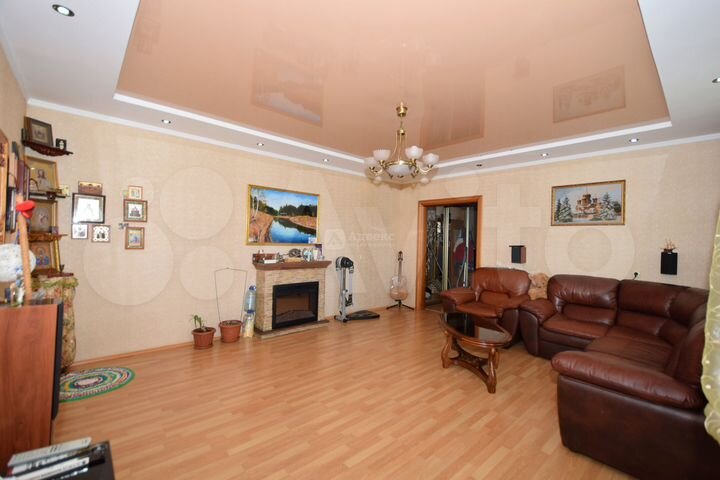 3-к. квартира, 128,9 м², 8/9 эт.