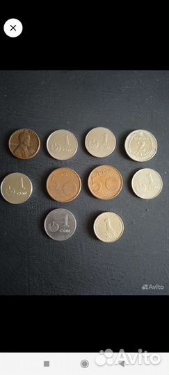 Денежные купюры и монеты