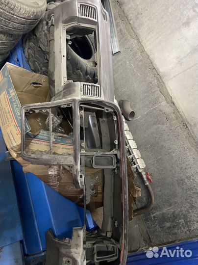 Торпедо Toyota Crown gs131