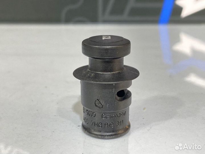 Заглушка Volkswagen Touareg 7L AXQ/4 2006