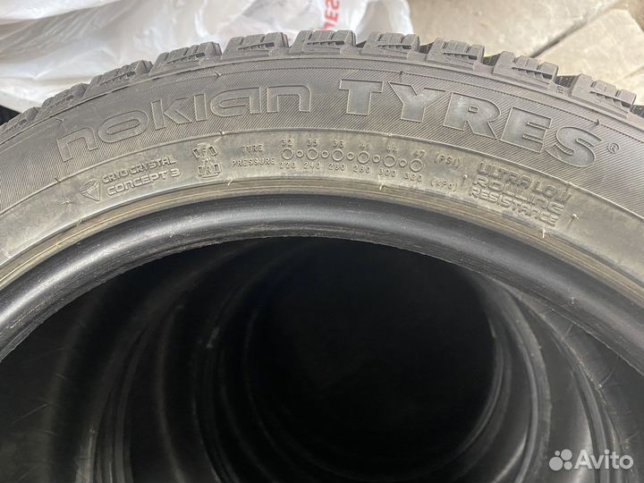 Nokian Tyres Hakkapeliitta R3 235/45 R18 98T