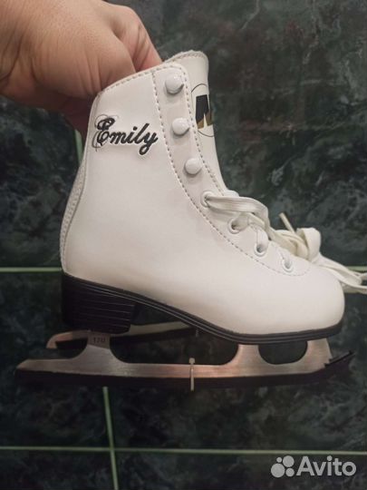 Коньки фигурные детские р.р 28,5 новые