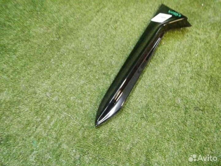 Спойлер крышки багажника левый Audi Q3 2 (2018-н.в