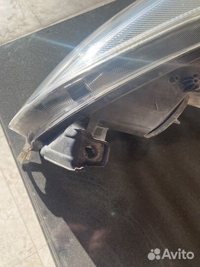 Фара правая на opel astra j