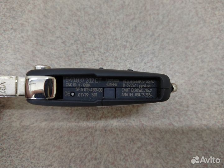 Оригинальный ключ зажигания выкидной VW Polo 5