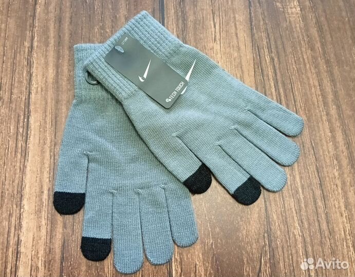 Перчатки Nike в ассортименте