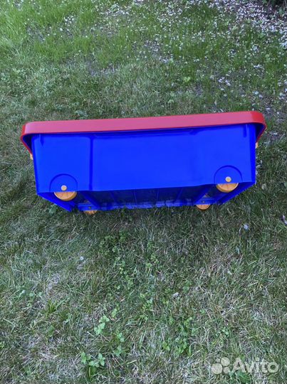 Пластмассовый ящик для игрушек/Lego