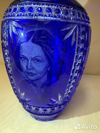 Ваза для цветов хрустальная