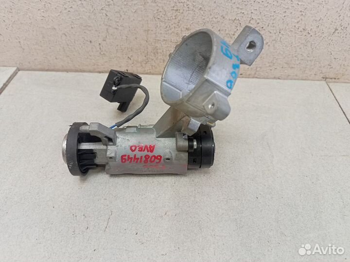 Замок зажигания Шевроле