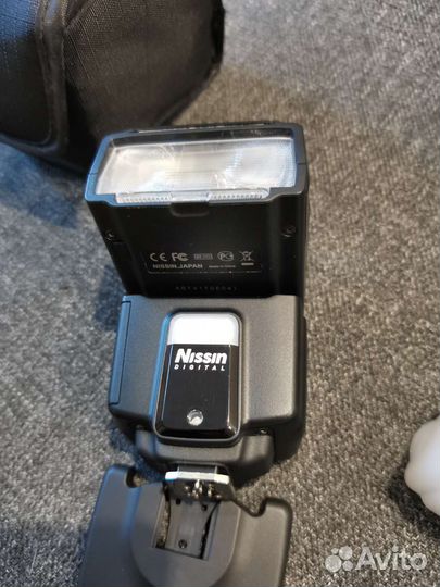 Вспышка для Fujifilm Nissin i40