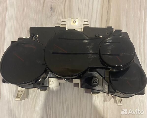 Приборная панель Pontiac Vibe, тахометр, спидометр