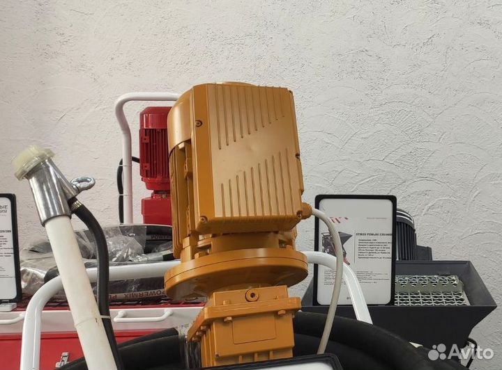 Штукатурная станция Гранд 3 / Grand3