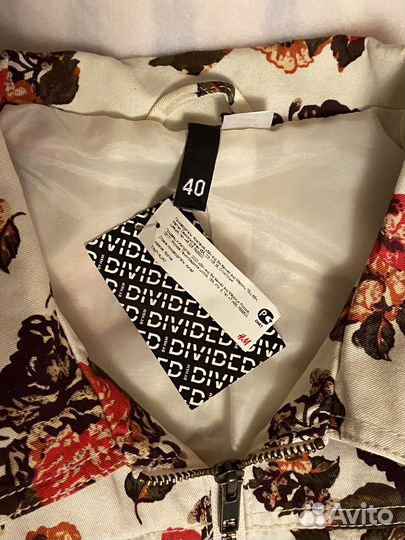 Джинсовая куртка H&M женская с принтом