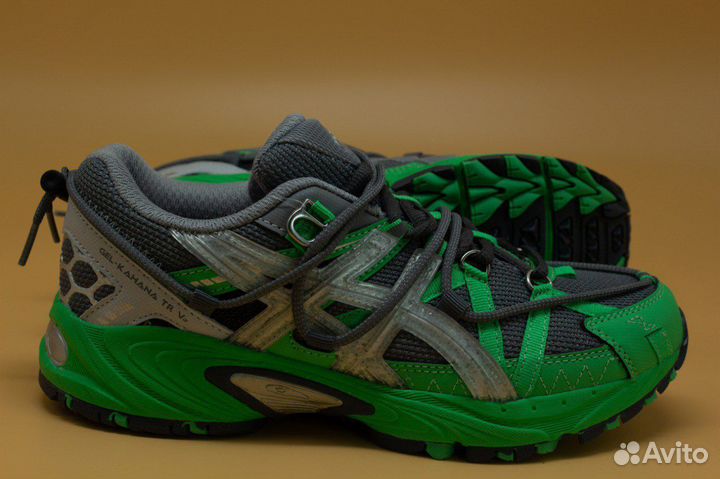 Asics Kahana TR V2 green