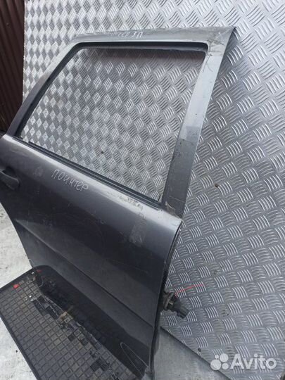Дверь задняя правая Volkswagen Pointer P1 1.0 AZN