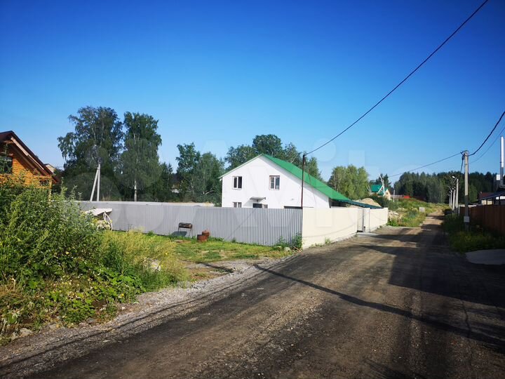 Дом 188 м² на участке 10 сот.