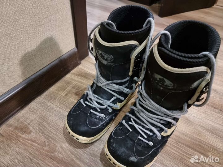 Сноубордические ботинки vans 40