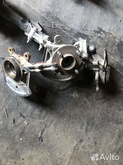 Поворотный кулак nissan almera classic