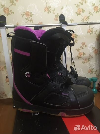 Сноубордические ботинки женские