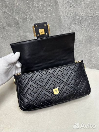 Сумка Fendi baguette