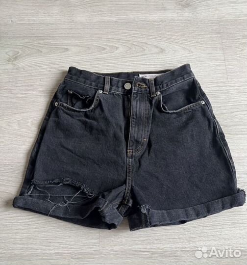 Джинсовые шорты