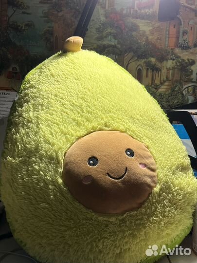 Плюшевый авокадо