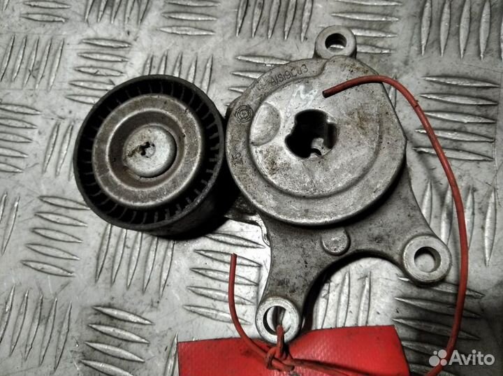 Ролик натяжитель B 246