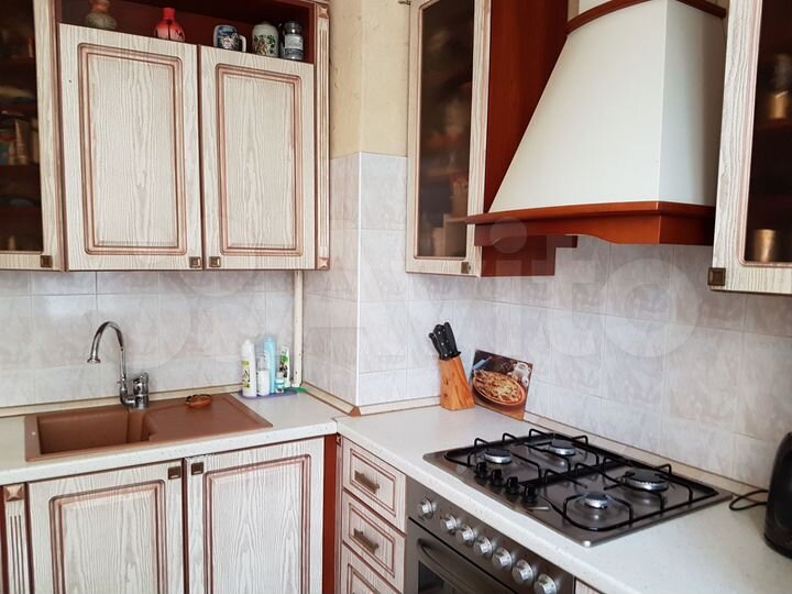 2-к. квартира, 57 м², 3/5 эт.