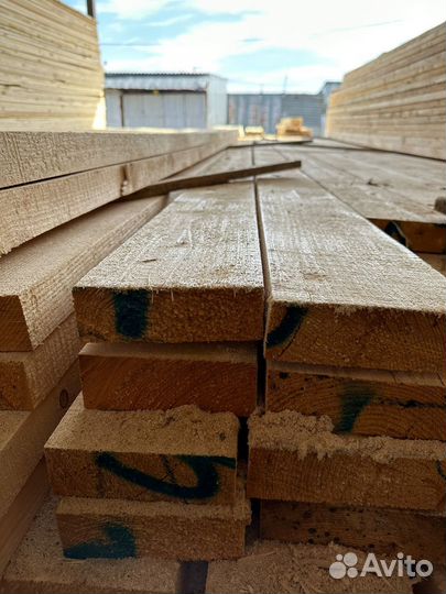 Обрезная доска из хвойных пород 25х150х6000