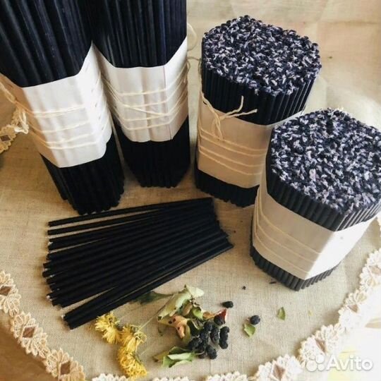 Свечи восковые чёрные