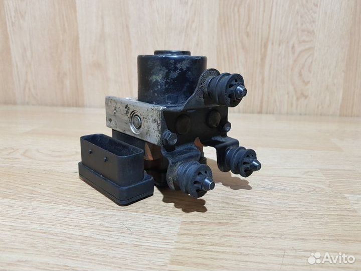 Блок ABS Volkswagen Caddy 2K BSE 2007