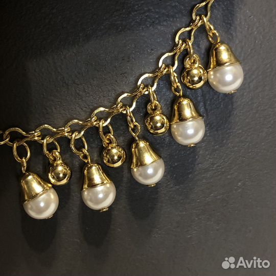 Брошь на воротник