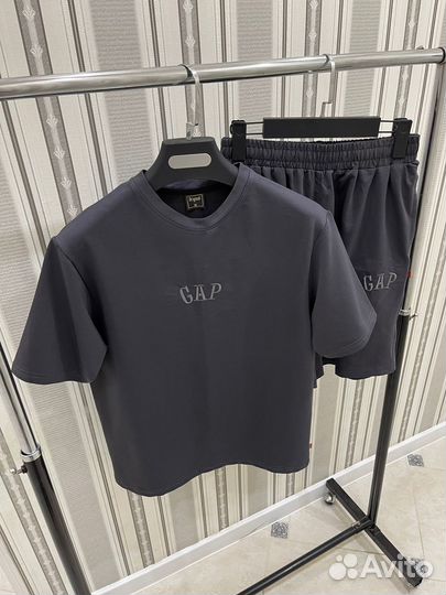 Костюм шорты и футболка GAP