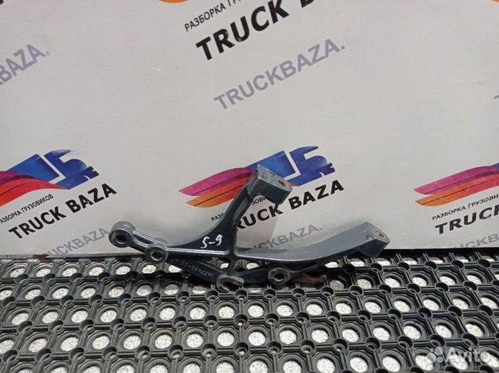 Кронштейн корпуса воздушного фильтра