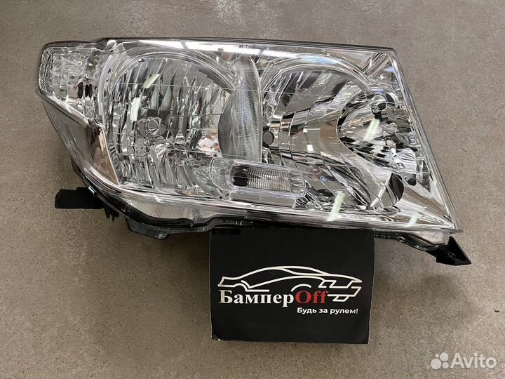Фара Toyota Land Cruiser 200 2007-2011