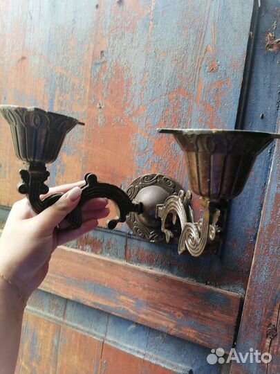 Старинный подсвечник