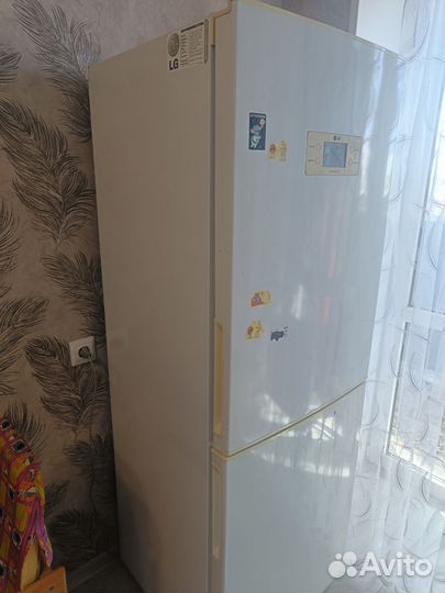Холодильник бу LG