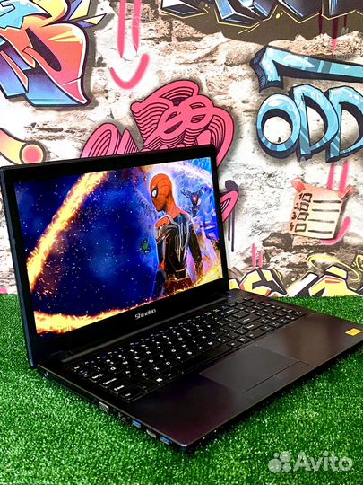 Игровой ноутбук FHD i7/8/256/GTX 1050 4GB